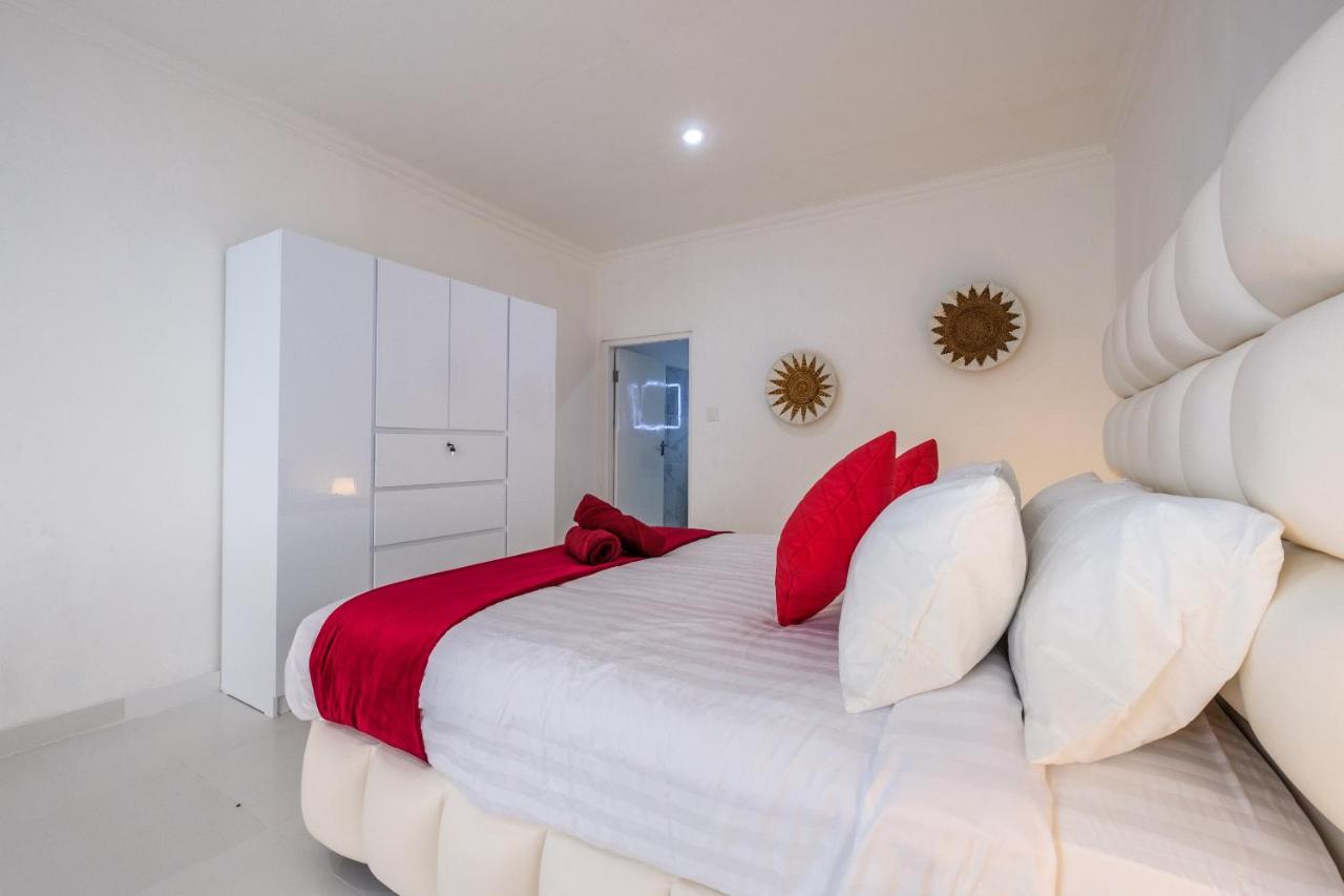 Luxury Minimalist White Angel In * Seminyak (Bali)