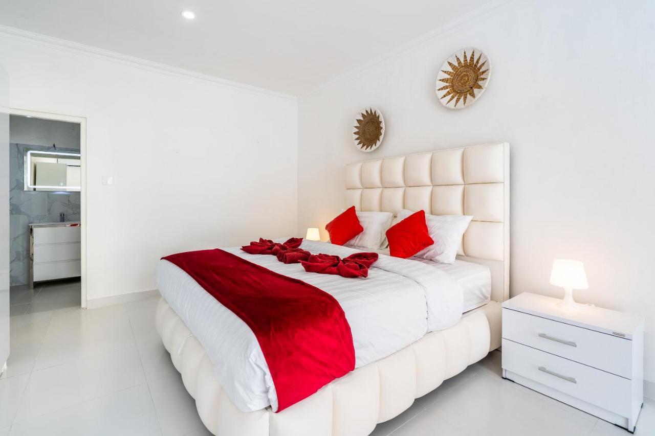 Luxury Minimalist White Angel In * Seminyak (Bali)