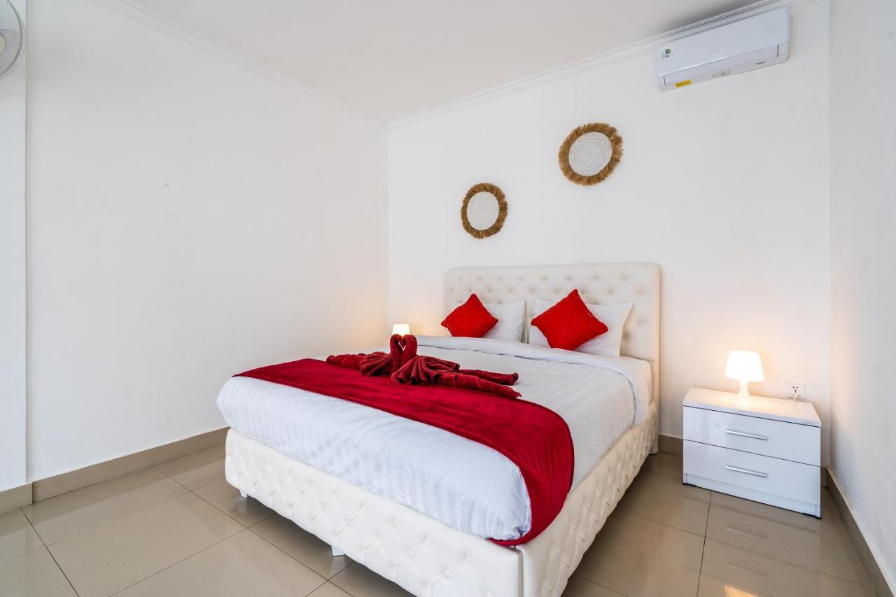 Villa Luxury Minimalist White Angel In Seminyak (Bali)
