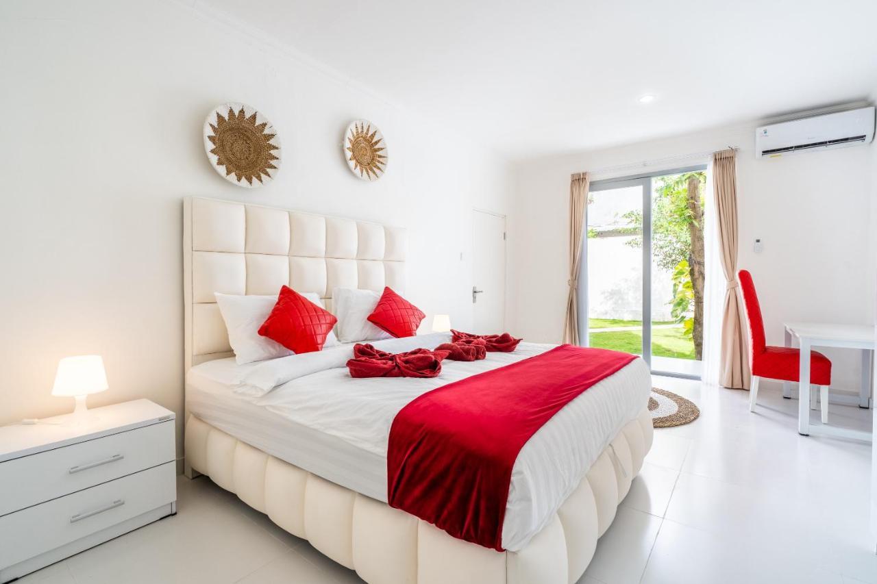 Luxury Minimalist White Angel In * Seminyak (Bali)