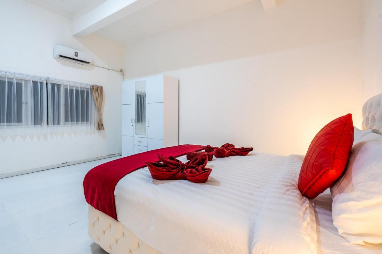 Luxury Minimalist White Angel In Seminyak (Bali)